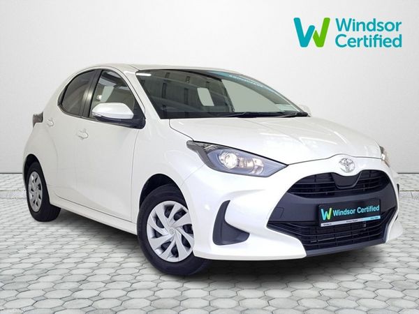 Toyota Yaris Hatchback, Petrol, 2022, White