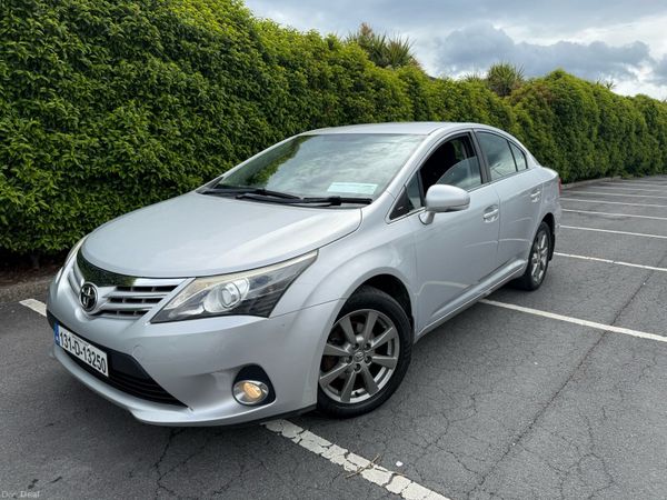 Toyota Avensis Saloon, Diesel, 2013, Silver