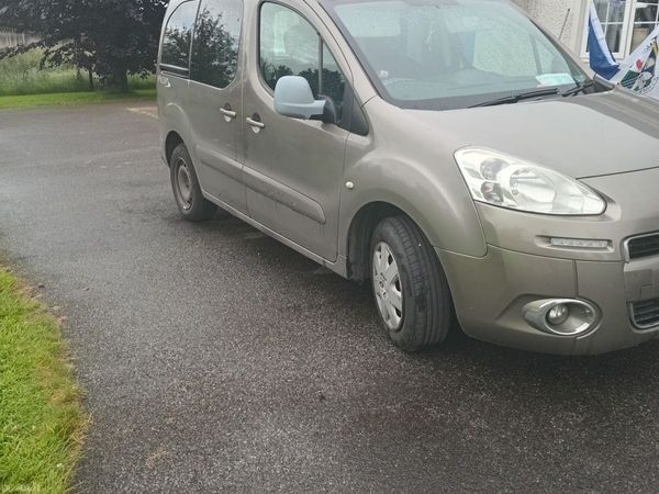 Peugeot Partner MPV, Diesel, 2014, Bronze