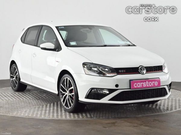 Volkswagen Polo Hatchback, Petrol, 2016, White