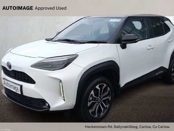 Toyota Yaris Cross Hatchback, Petrol Hybrid, 2024, White