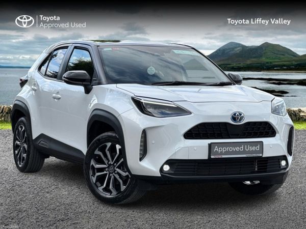 Toyota Yaris Cross Hatchback, Petrol Hybrid, 2024, White