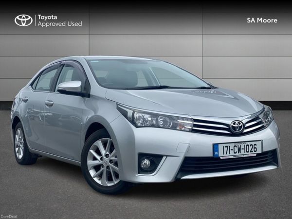 Toyota Corolla Saloon, Diesel, 2017, Silver