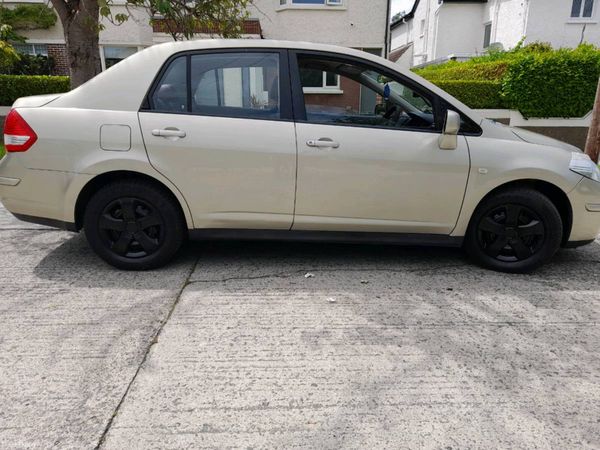 Nissan Tiida Saloon, Petrol, 2007, Silver