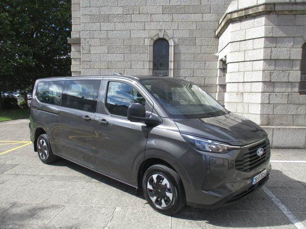 Ford Transit Custom MPV, Petrol Plug-in Hybrid, 2026, Grey