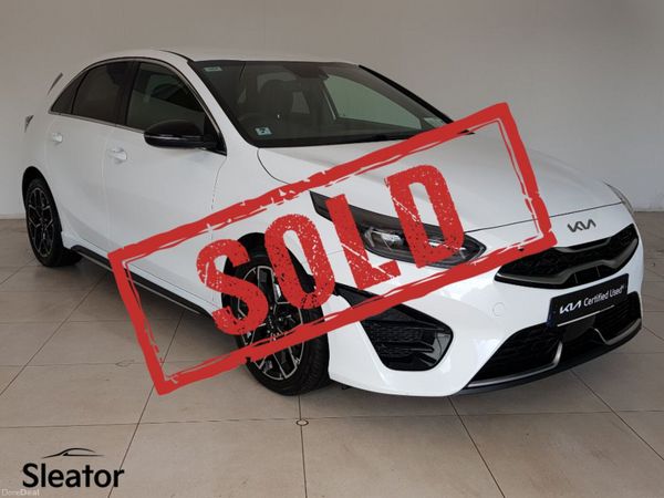 Kia Ceed Hatchback, Diesel Hybrid, 2023, White