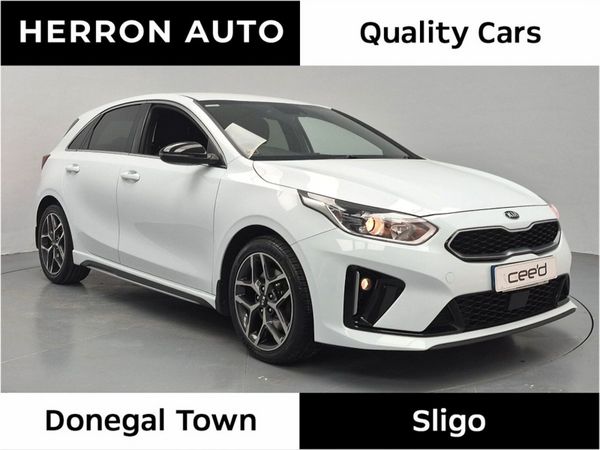 Kia Ceed Hatchback, Petrol, 2021, White
