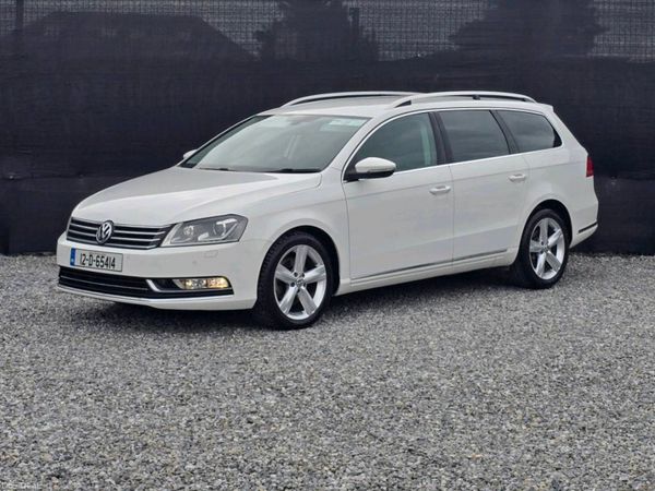 Volkswagen Passat Estate, Petrol, 2012, White