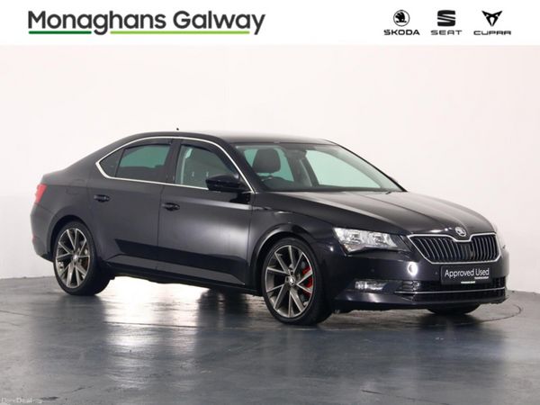 Skoda Superb Hatchback, Diesel, 2018, Black