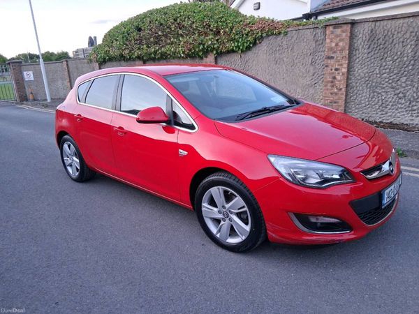 Opel Astra MPV, Diesel, 2014, Red