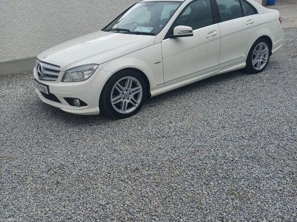 Mercedes-Benz C-Class Saloon, Diesel, 2010, White