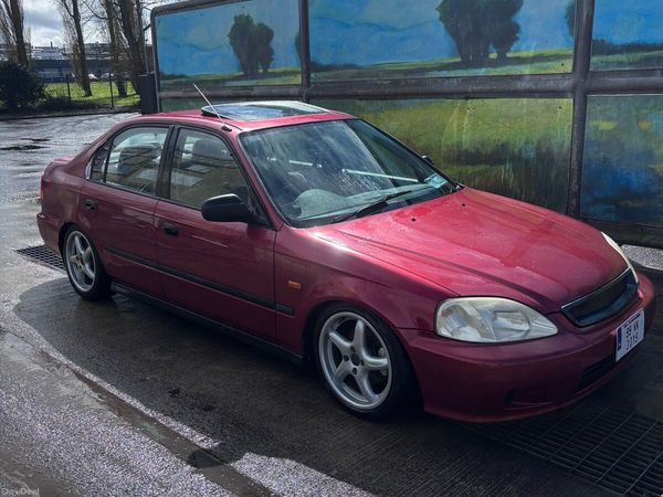 Honda Civic Saloon, Petrol, 1999, Red