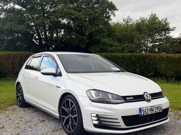 Volkswagen Golf Hatchback, Diesel, 2016, White