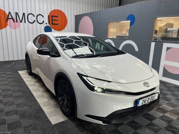 Toyota Prius Estate, Petrol, 2024, White