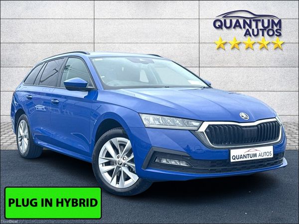 Skoda Octavia Estate, Petrol Plug-in Hybrid, 2022, Blue