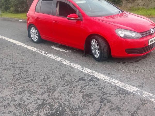 Volkswagen Golf Hatchback, Diesel, 2011, Red