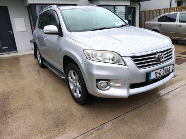 Toyota RAV4 SUV, Diesel, 2012, Silver