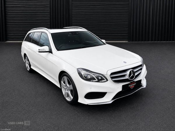 Mercedes-Benz E-Class , Petrol, 2014, White