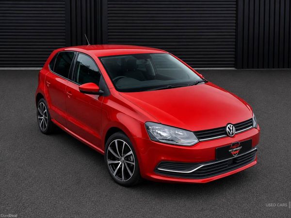 Volkswagen Polo , Petrol, 2014, 