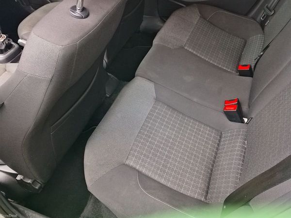 Volkswagen Polo Hatchback, Petrol, 2016, White