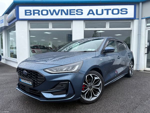 Ford Focus Hatchback, Petrol, 2023, Blue