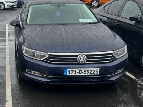 Volkswagen Passat Saloon, Diesel, 2017, Blue