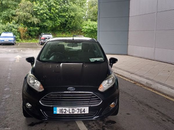 Ford Fiesta Hatchback, Petrol, 2016, Black