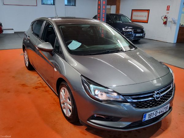 Opel Astra Hatchback, Diesel, 2018, Grey