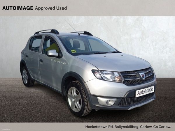 Dacia Sandero Stepway Hatchback, Diesel, 2015, Silver