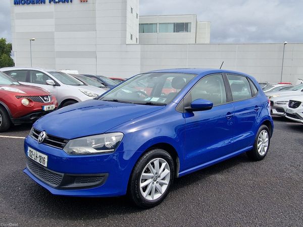Volkswagen Polo Hatchback, Petrol, 2013, Blue