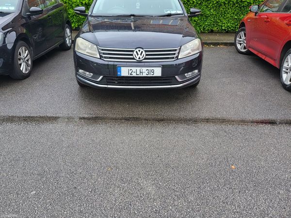 Volkswagen Passat Saloon, Diesel, 2012, Black