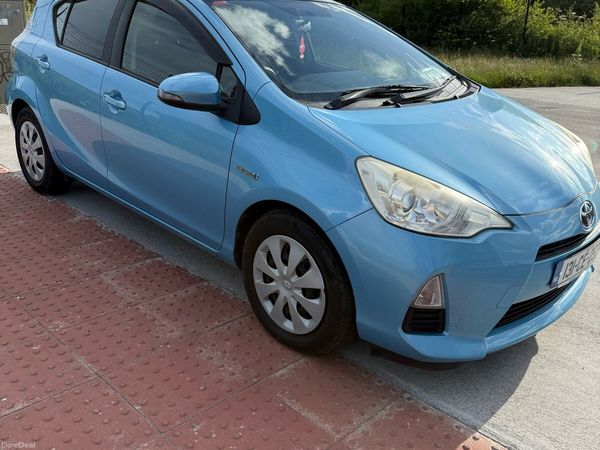 Toyota Aqua Hatchback, Petrol Hybrid, 2013, Blue