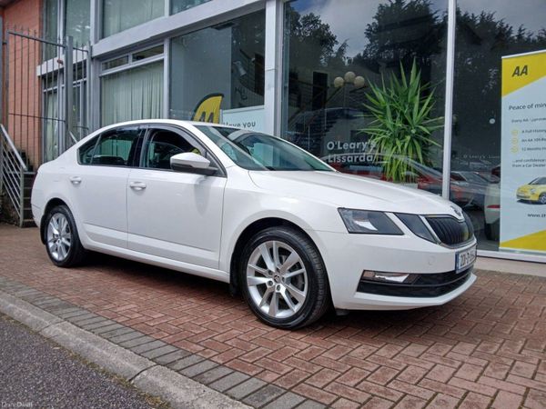 Skoda Octavia Saloon, Diesel, 2020, White