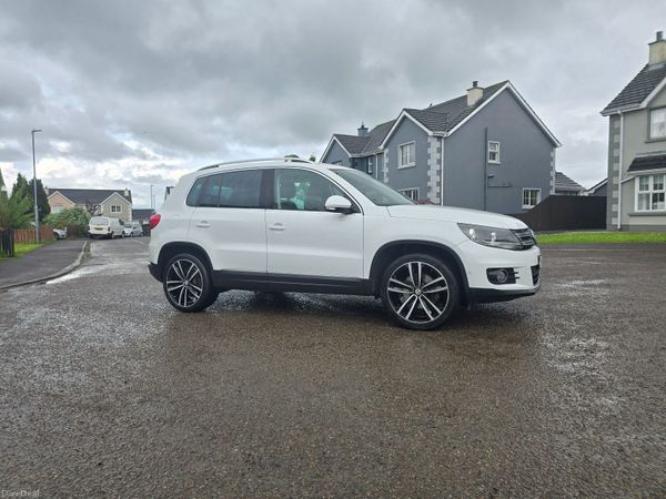 Volkswagen Tiguan SUV, Diesel, 2015, White