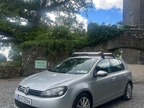 Volkswagen Golf Hatchback, Petrol, 2009, Silver