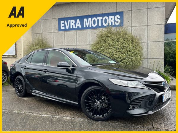 Toyota Camry Saloon, Petrol Hybrid, 2021, Black