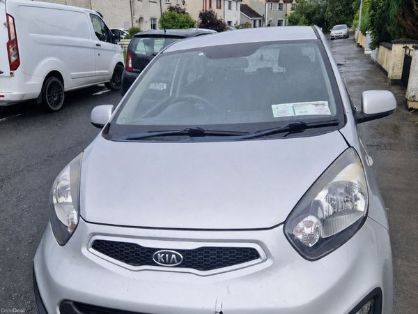 Kia Picanto Hatchback, Petrol, 2011, Silver