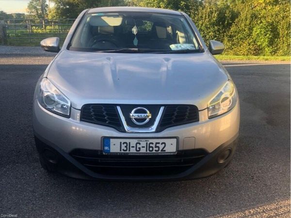 Nissan Qashqai Estate/Jeep, Diesel, 2013, Silver