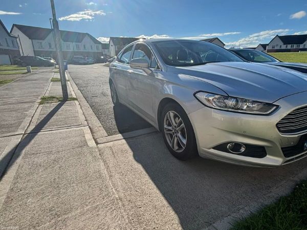 Ford Mondeo Hatchback, Diesel, 2018, Grey