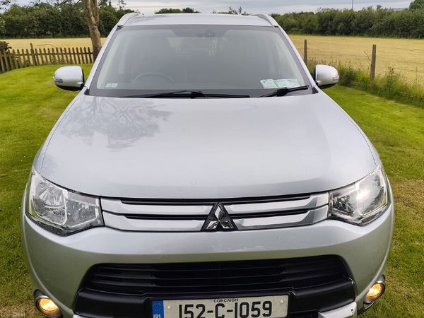 Mitsubishi Outlander SUV, Diesel, 2015, Silver