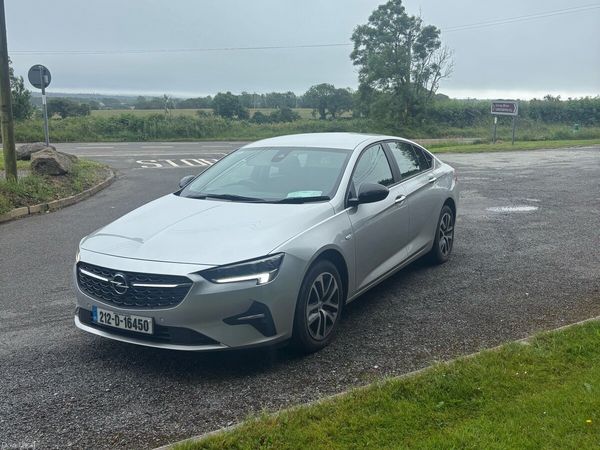 Opel Insignia Hatchback, Diesel, 2021, Grey