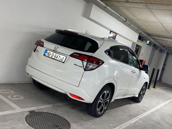 Honda Vezel MPV, Petrol Hybrid, 2016, White