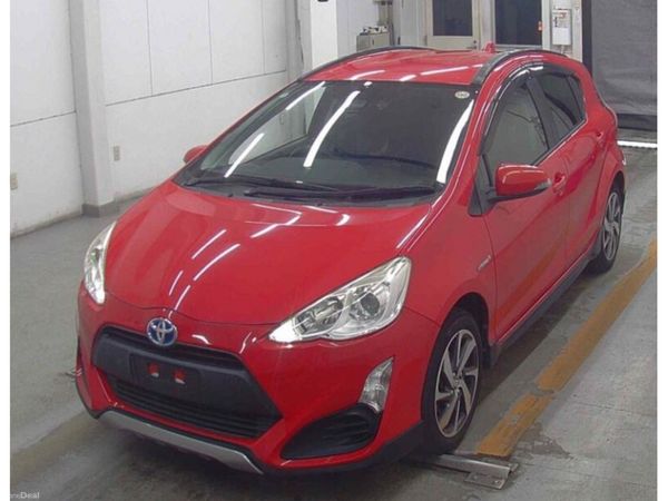 Toyota Aqua Hatchback, Petrol Hybrid, 2016, Red