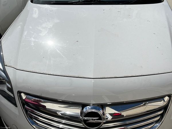 Opel Insignia Saloon, Diesel, 2015, White