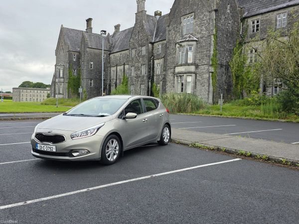 Kia Ceed Hatchback, Diesel, 2013, Silver