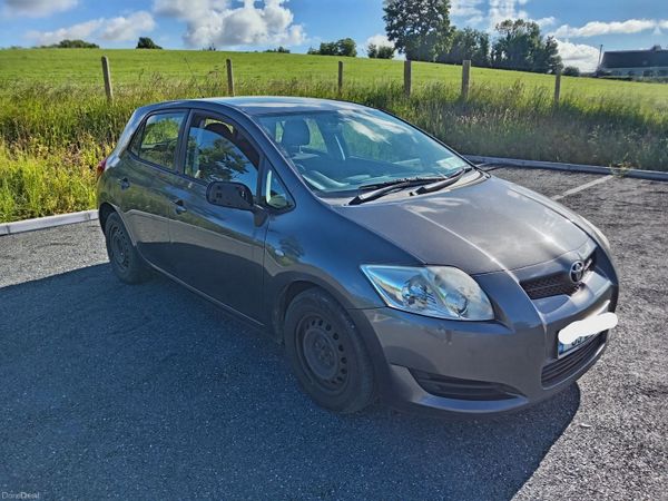 Toyota Auris Hatchback, Petrol, 2009, Grey