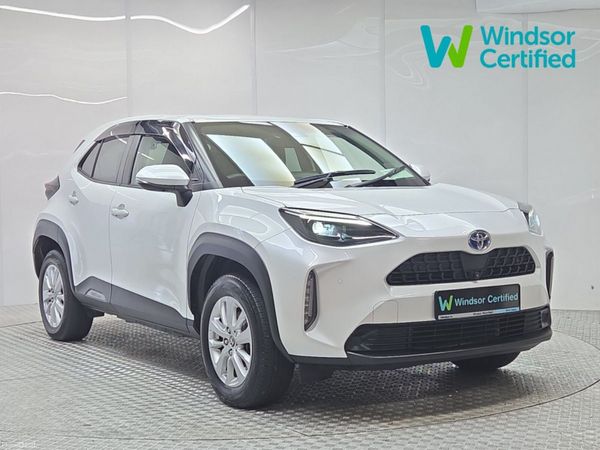 Toyota Yaris Cross SUV, Petrol Hybrid, 2023, White