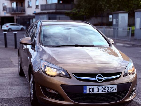 Opel Astra Estate, Diesel, 2013, Bronze