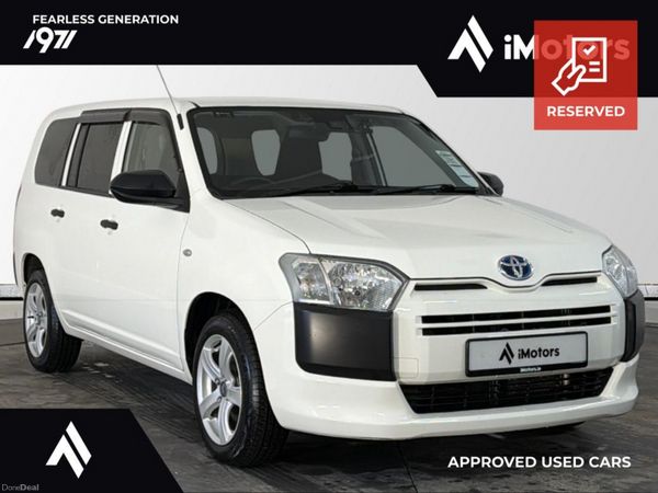 Toyota Corolla Estate, Petrol Hybrid, 2021, White