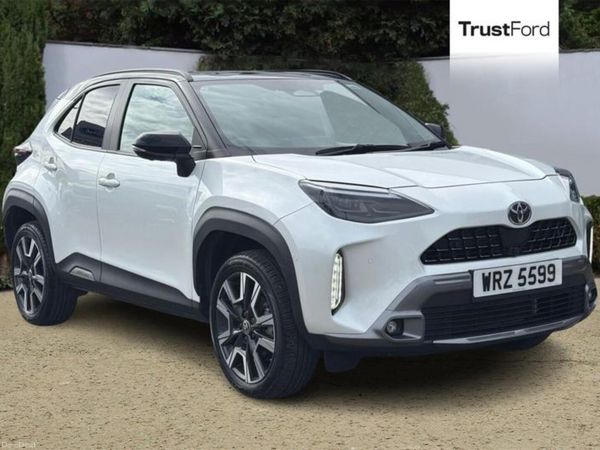 Toyota Yaris Cross Estate, Petrol, 2025, Black